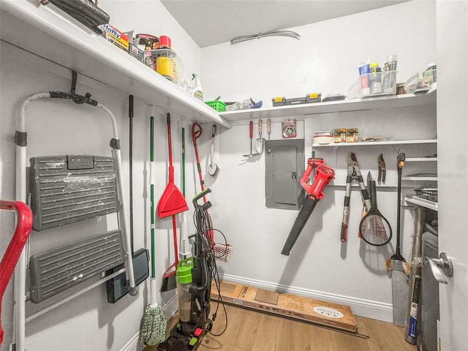 For Sale: $170,000 (2 beds, 2 baths, 1022 Square Feet)