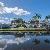 For Sale: $170,000 (2 beds, 2 baths, 1022 Square Feet)