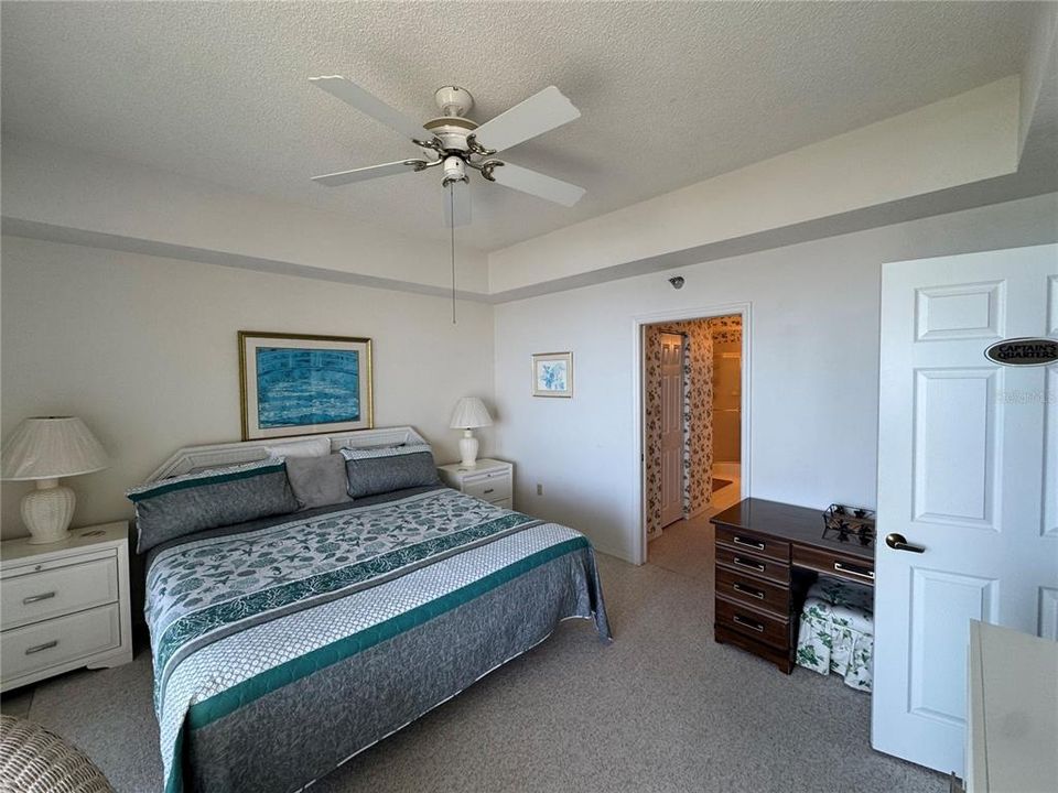 For Rent: $2,800 (2 beds, 2 baths, 1158 Square Feet)