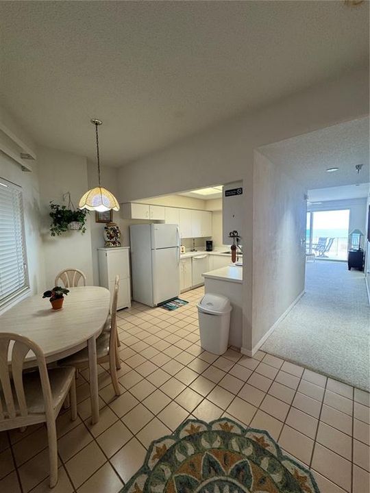 For Rent: $2,800 (2 beds, 2 baths, 1158 Square Feet)