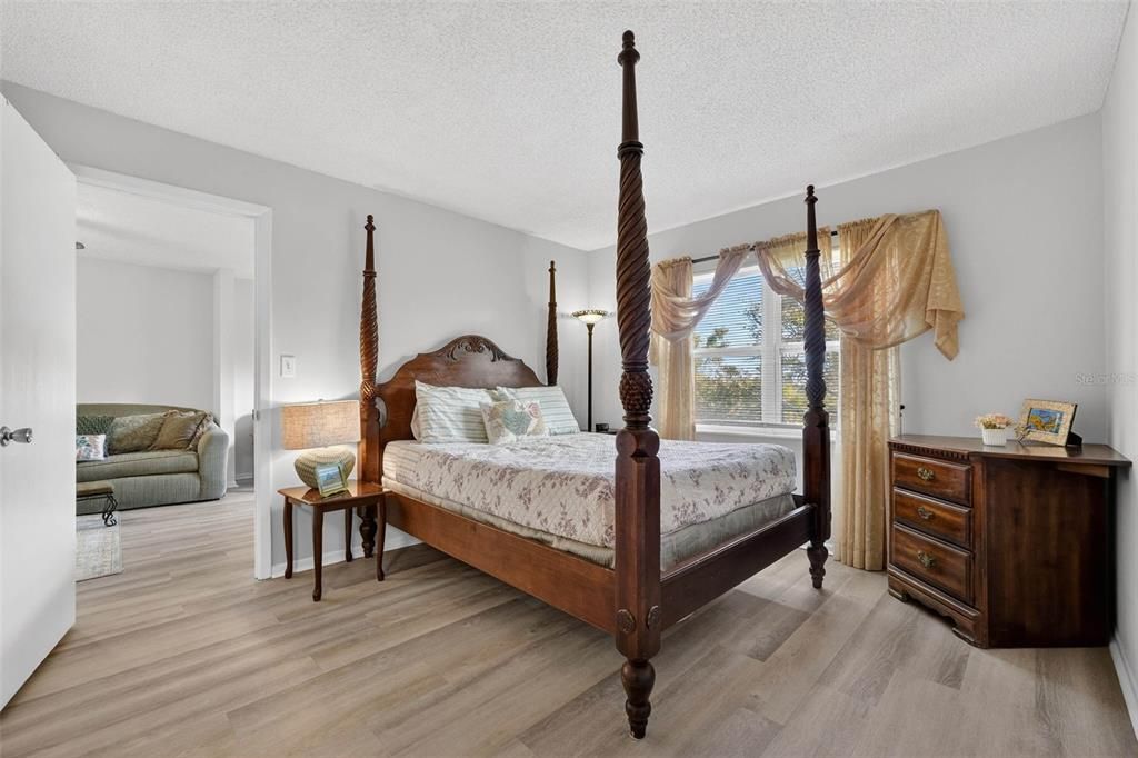 En Venta: $140,000 (2 camas, 2 baños, 917 Pies cuadrados)