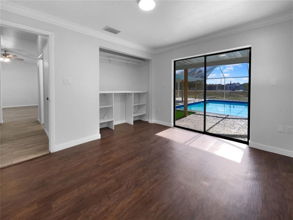 待售: $330,000 (3 贝兹, 2 浴室, 1954 平方英尺)