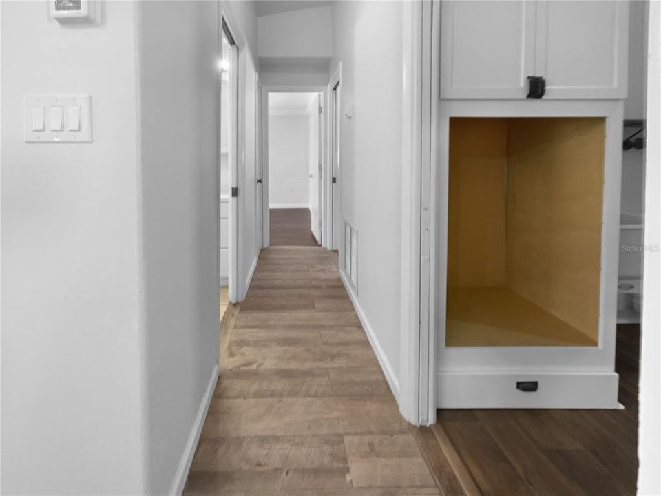 待售: $330,000 (3 贝兹, 2 浴室, 1954 平方英尺)