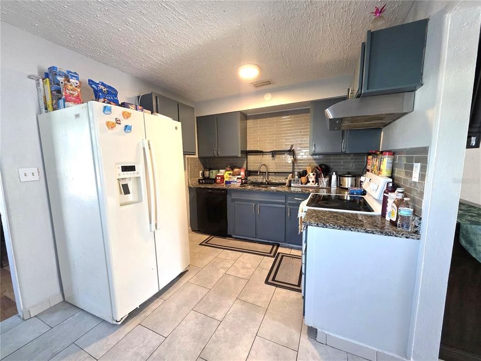 En Venta: $344,900 (4 camas, 2 baños, 1290 Pies cuadrados)