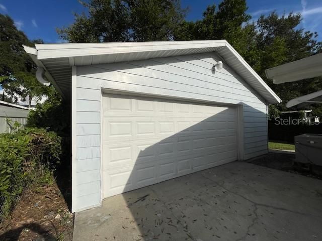 For Rent: $1,995 (3 beds, 2 baths, 1210 Square Feet)