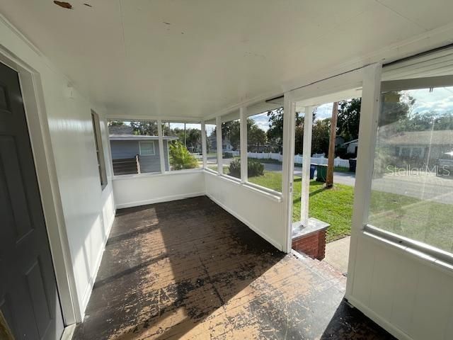 For Rent: $1,995 (3 beds, 2 baths, 1210 Square Feet)