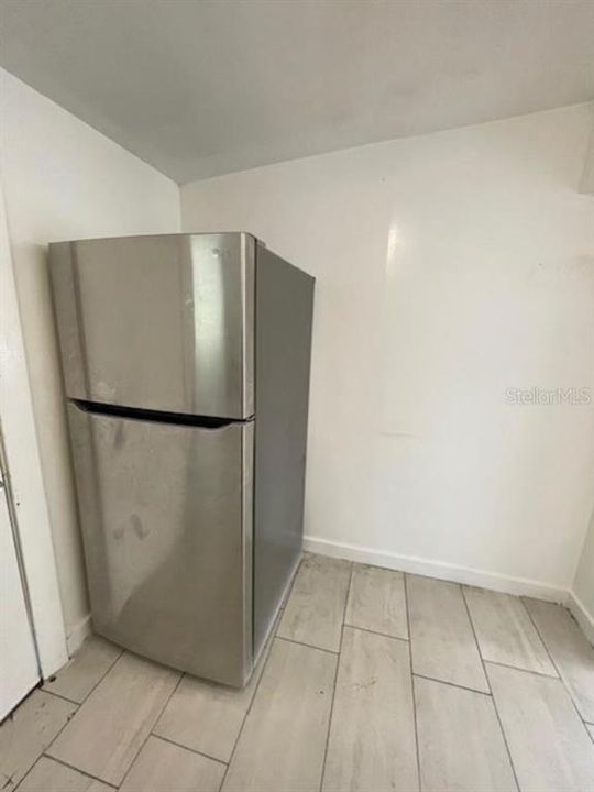 For Rent: $1,995 (3 beds, 2 baths, 1210 Square Feet)