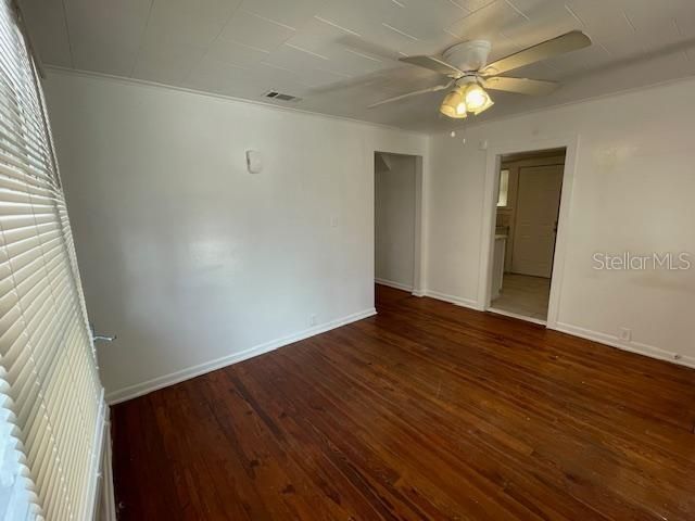 For Rent: $1,995 (3 beds, 2 baths, 1210 Square Feet)