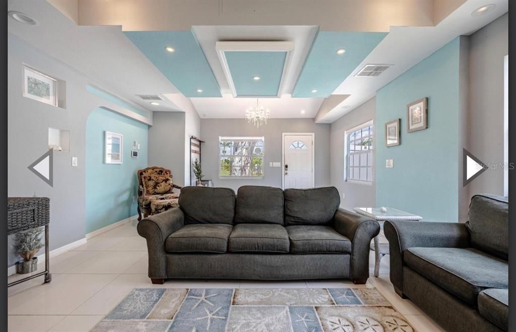 出租: $1,700 (3 贝兹, 1 浴室, 1266 平方英尺)