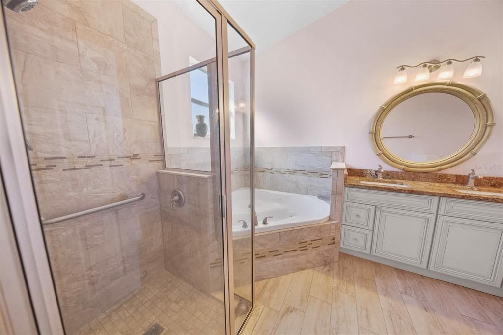 出租: $2,250 (2 贝兹, 2 浴室, 1514 平方英尺)