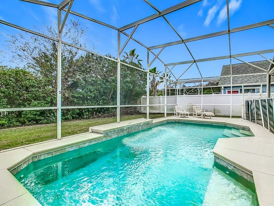 待售: $439,000 (4 贝兹, 2 浴室, 1844 平方英尺)