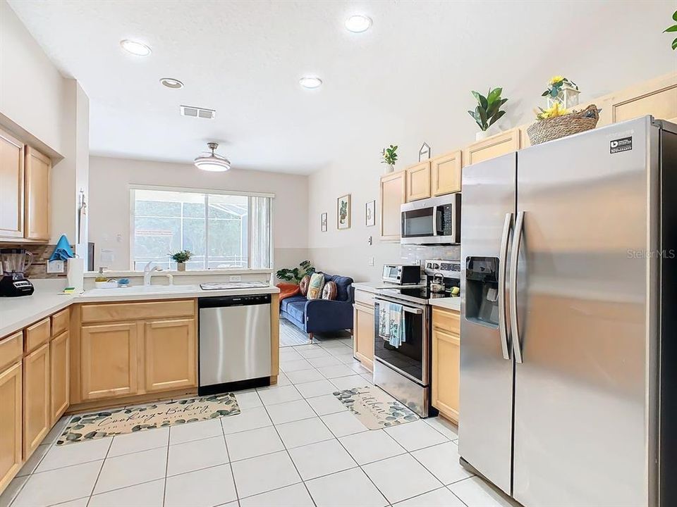 待售: $439,000 (4 贝兹, 2 浴室, 1844 平方英尺)