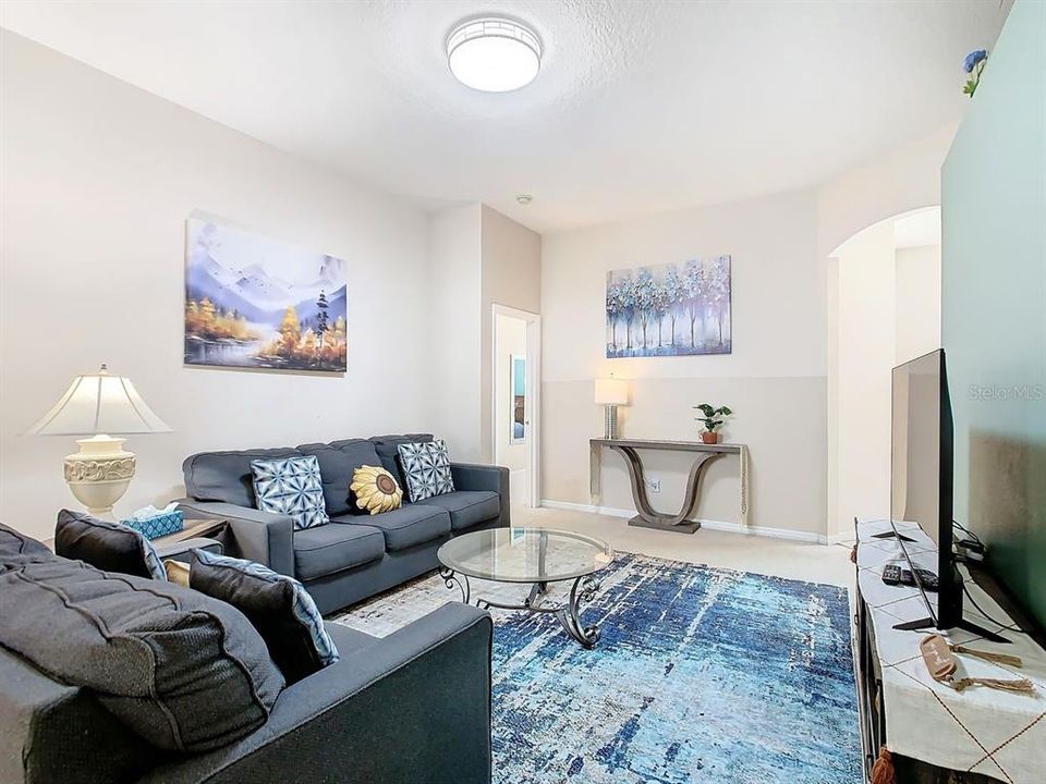 待售: $439,000 (4 贝兹, 2 浴室, 1844 平方英尺)