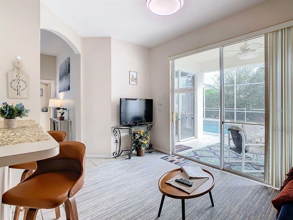 待售: $439,000 (4 贝兹, 2 浴室, 1844 平方英尺)