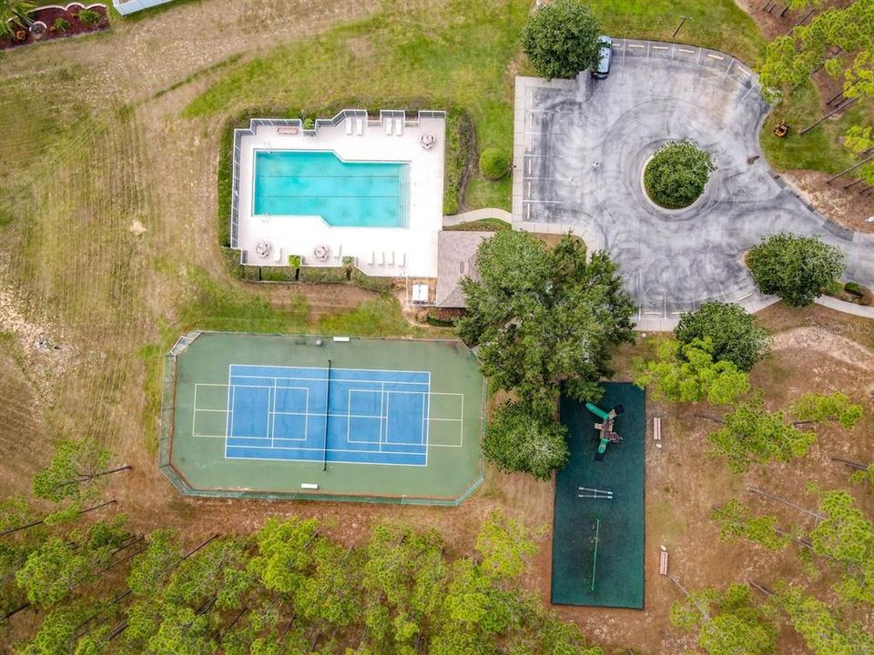 待售: $439,000 (4 贝兹, 2 浴室, 1844 平方英尺)