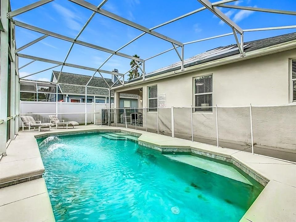 待售: $439,000 (4 贝兹, 2 浴室, 1844 平方英尺)