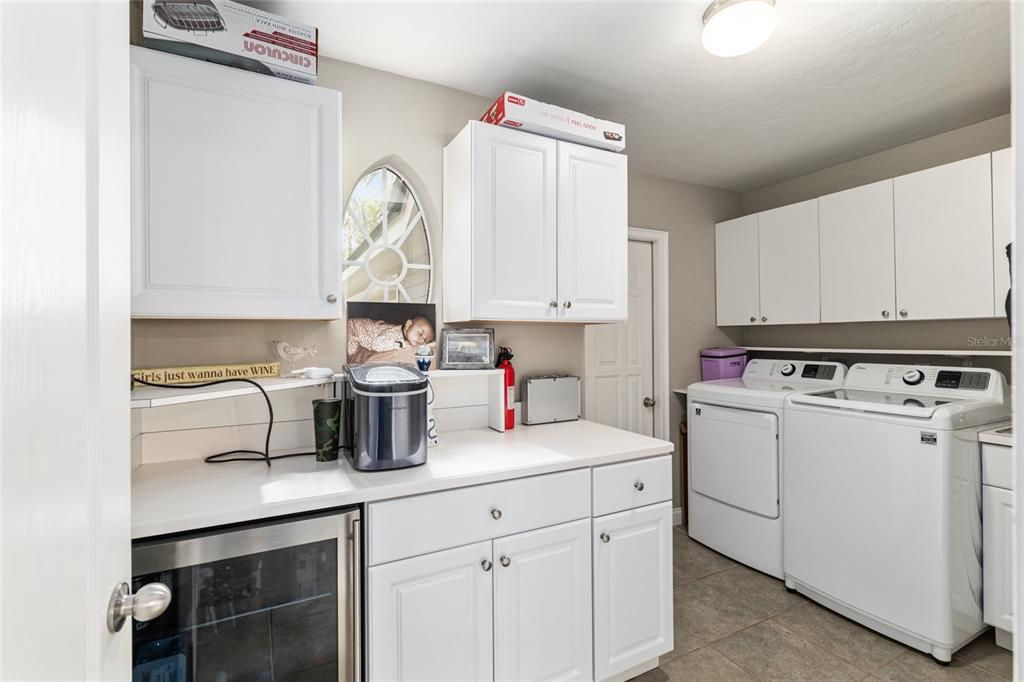 待售: $549,000 (4 贝兹, 3 浴室, 2517 平方英尺)