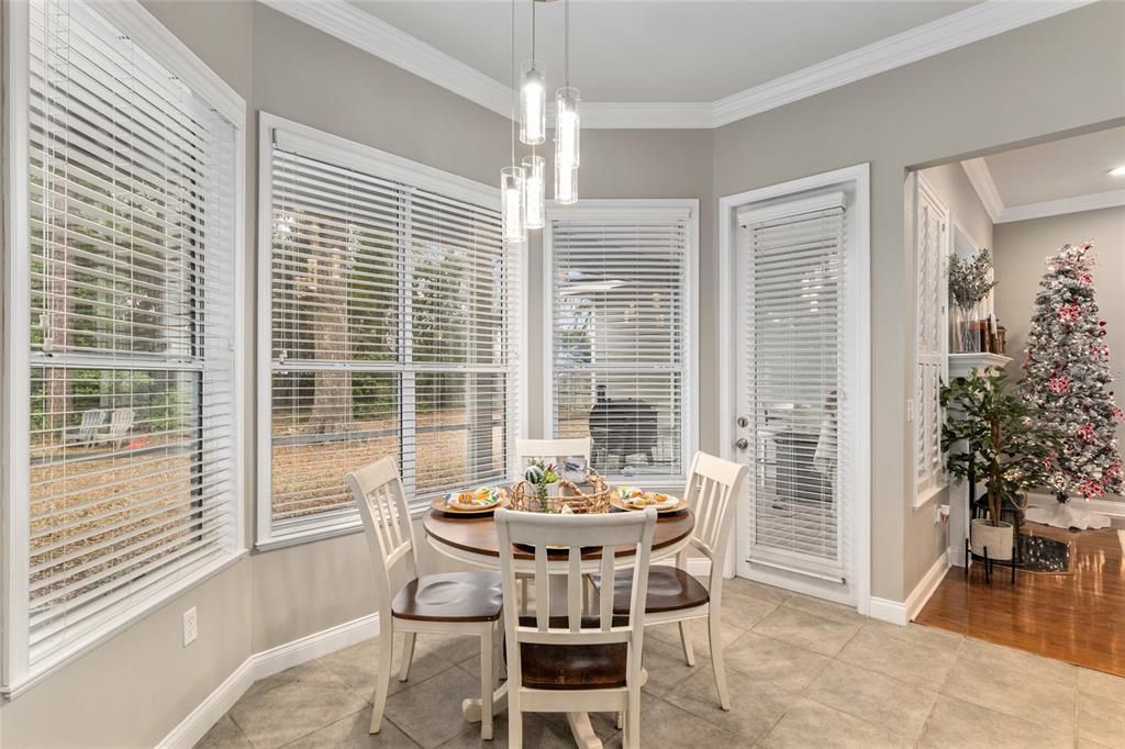 待售: $549,000 (4 贝兹, 3 浴室, 2517 平方英尺)