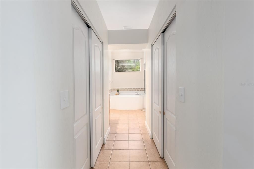 待售: $549,000 (4 贝兹, 3 浴室, 2517 平方英尺)