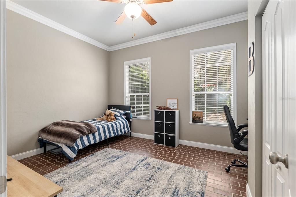 待售: $549,000 (4 贝兹, 3 浴室, 2517 平方英尺)