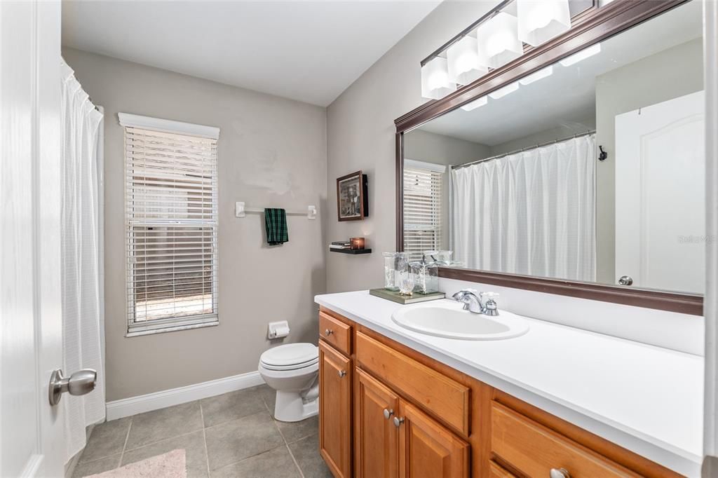 待售: $549,000 (4 贝兹, 3 浴室, 2517 平方英尺)