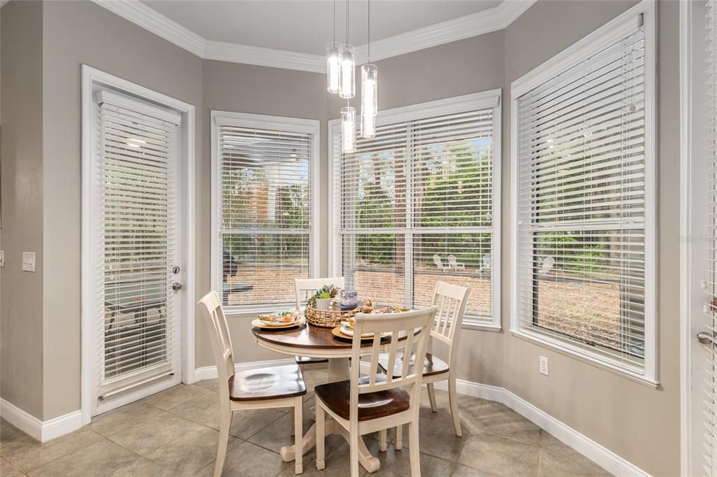 待售: $549,000 (4 贝兹, 3 浴室, 2517 平方英尺)