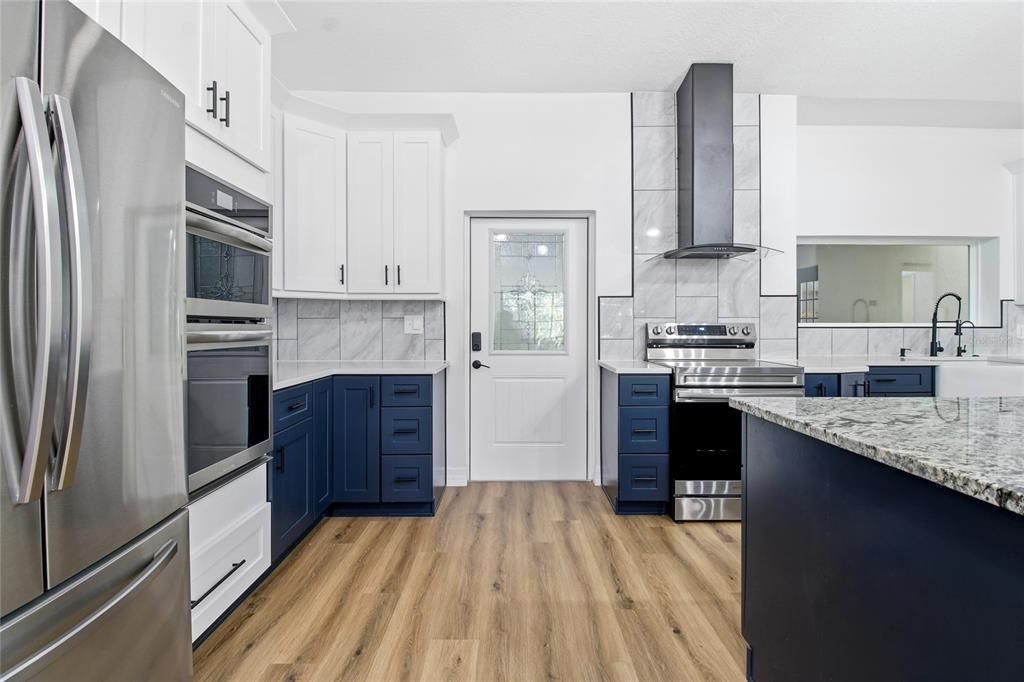 For Sale: $689,000 (4 beds, 2 baths, 2644 Square Feet)