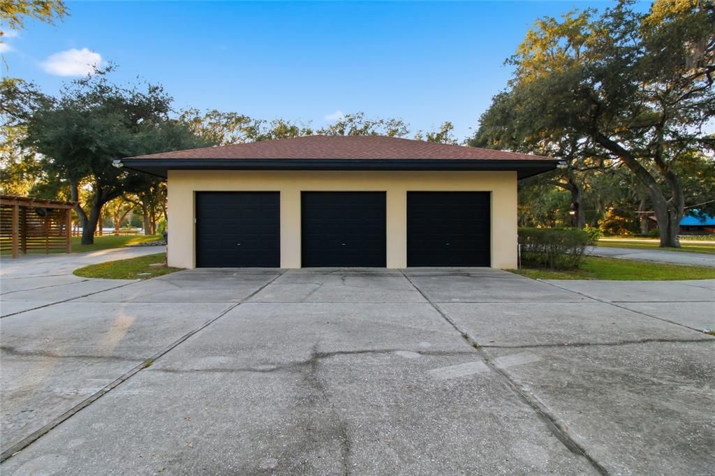 For Sale: $689,000 (4 beds, 2 baths, 2644 Square Feet)