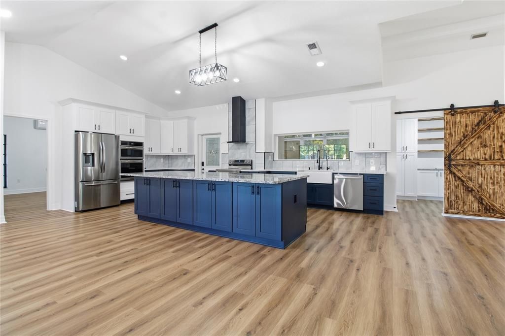 For Sale: $689,000 (4 beds, 2 baths, 2644 Square Feet)