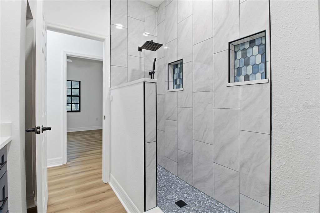 For Sale: $689,000 (4 beds, 2 baths, 2644 Square Feet)