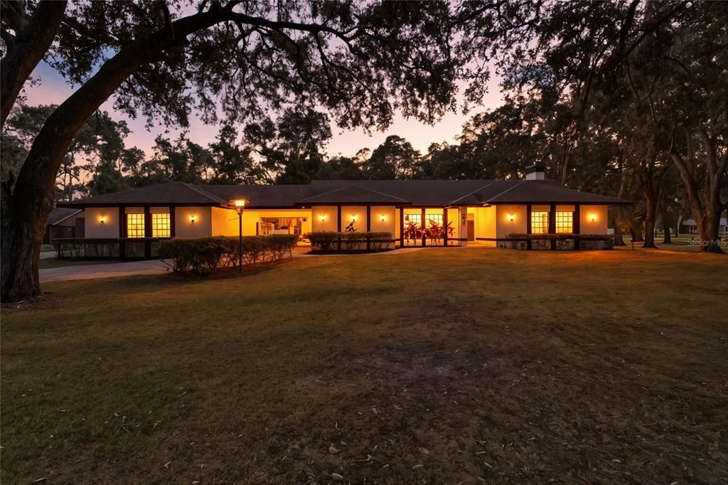 For Sale: $689,000 (4 beds, 2 baths, 2644 Square Feet)