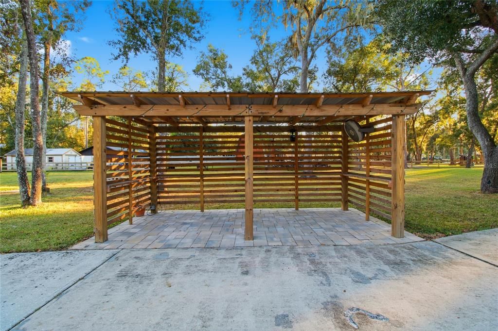 For Sale: $689,000 (4 beds, 2 baths, 2644 Square Feet)