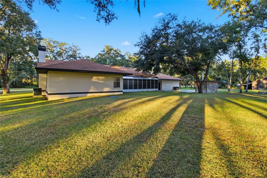 For Sale: $689,000 (4 beds, 2 baths, 2644 Square Feet)