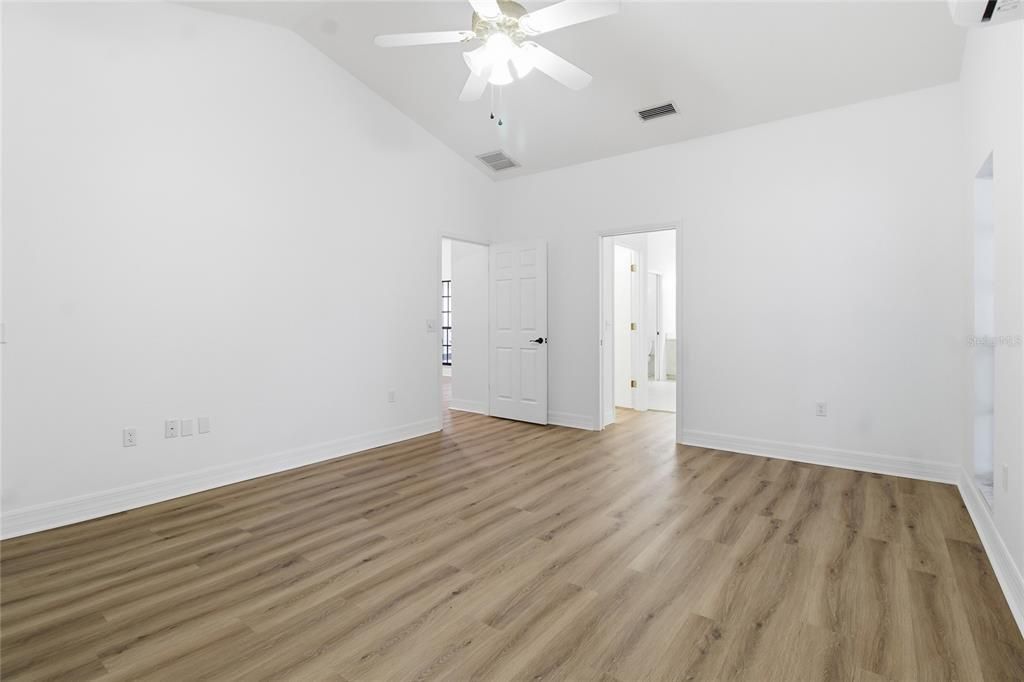 For Sale: $689,000 (4 beds, 2 baths, 2644 Square Feet)