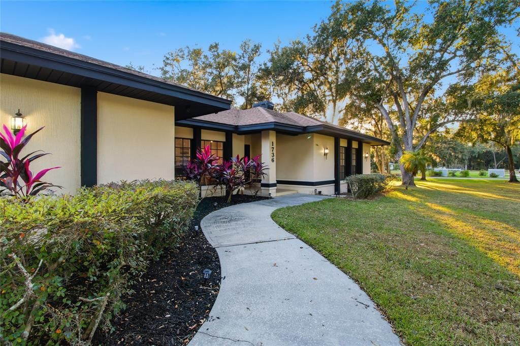 For Sale: $689,000 (4 beds, 2 baths, 2644 Square Feet)