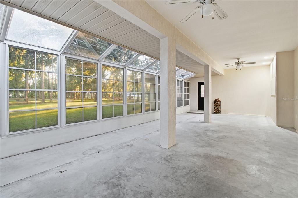 For Sale: $689,000 (4 beds, 2 baths, 2644 Square Feet)