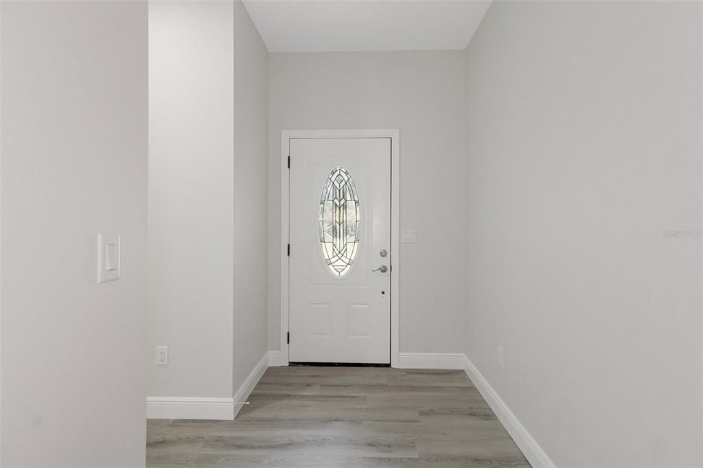 В аренду: $2,300 (4 спален, 2 ванн, 1662 Квадратных фут)