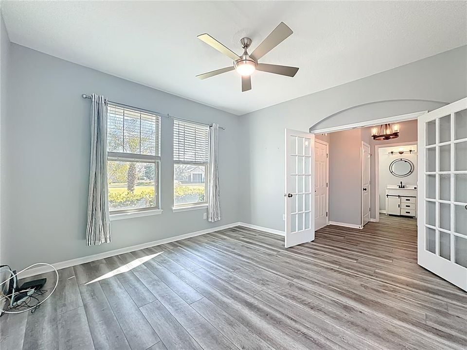 For Sale: $575,000 (3 beds, 2 baths, 2170 Square Feet)