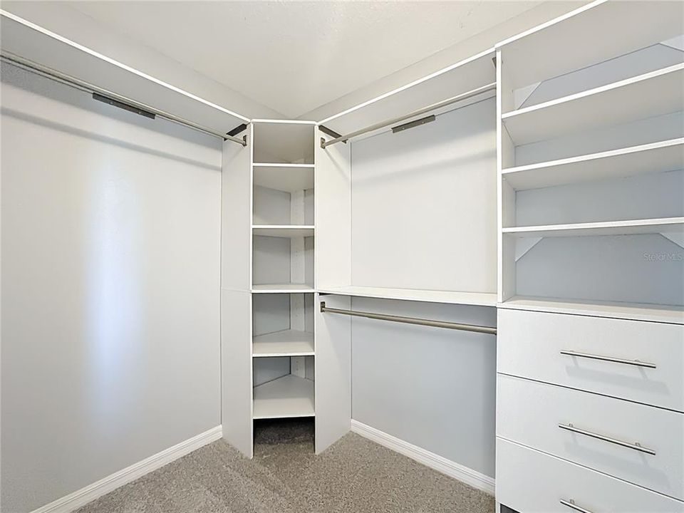 For Sale: $575,000 (3 beds, 2 baths, 2170 Square Feet)