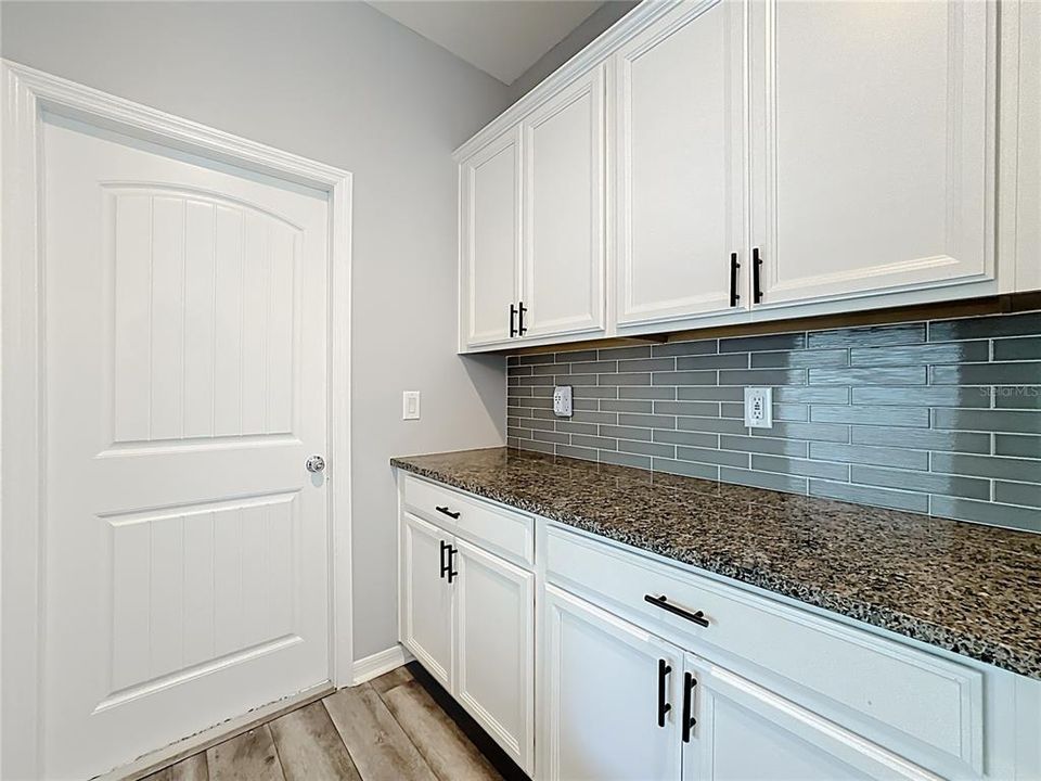 For Sale: $575,000 (3 beds, 2 baths, 2170 Square Feet)