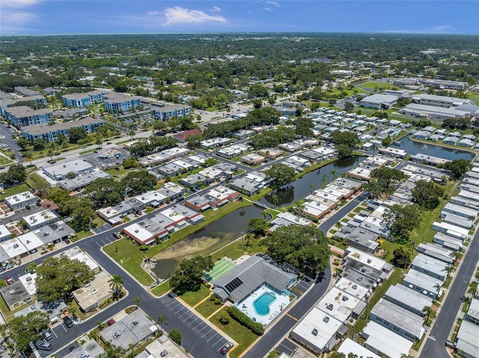 For Sale: $199,900 (2 beds, 2 baths, 1022 Square Feet)