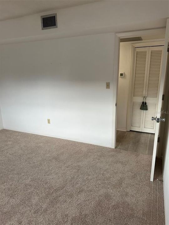 For Sale: $199,900 (2 beds, 2 baths, 1022 Square Feet)