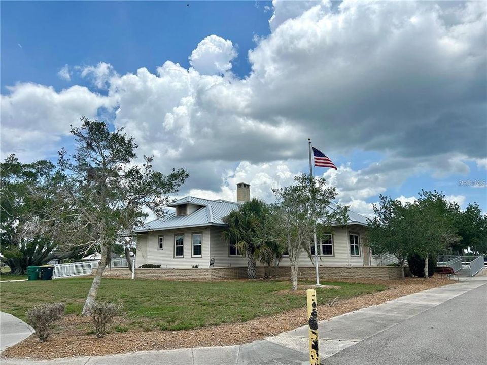 На продажу: $125,000 (0.23 acres)