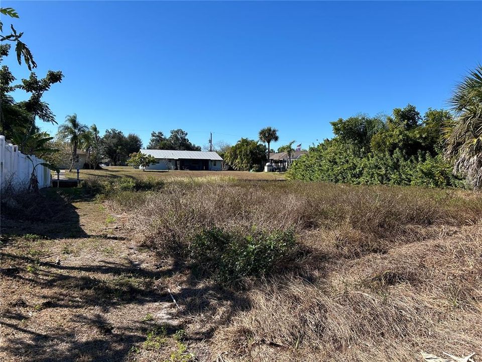 待售: $125,000 (0.23 acres)