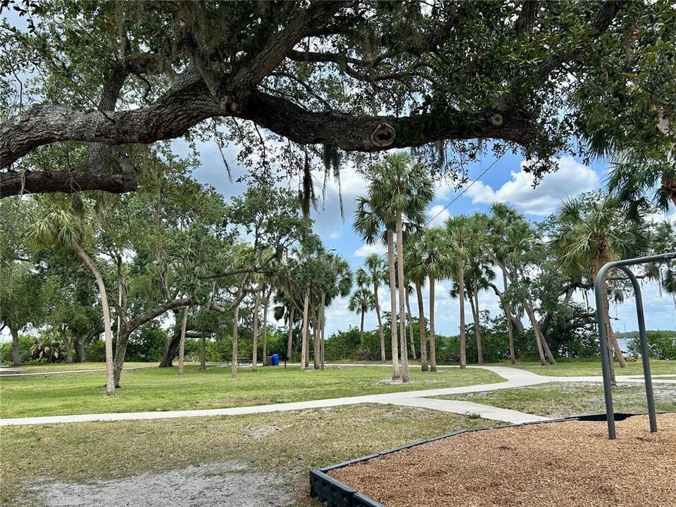 待售: $125,000 (0.23 acres)