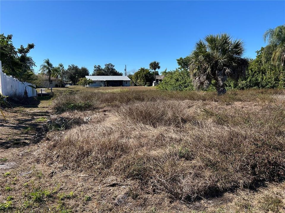 待售: $125,000 (0.23 acres)