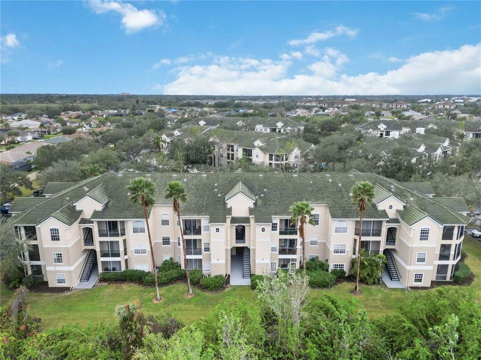 For Sale: $174,900 (1 beds, 1 baths, 843 Square Feet)