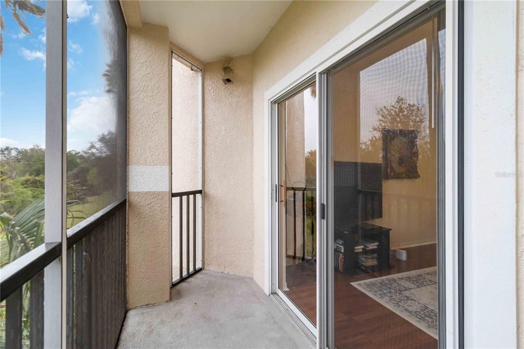 For Sale: $174,900 (1 beds, 1 baths, 843 Square Feet)