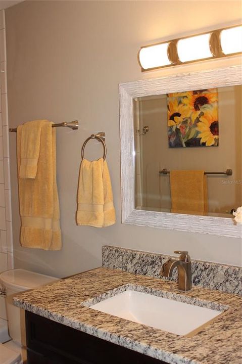 На продажу: $149,900 (2 спален, 2 ванн, 1148 Квадратных фут)