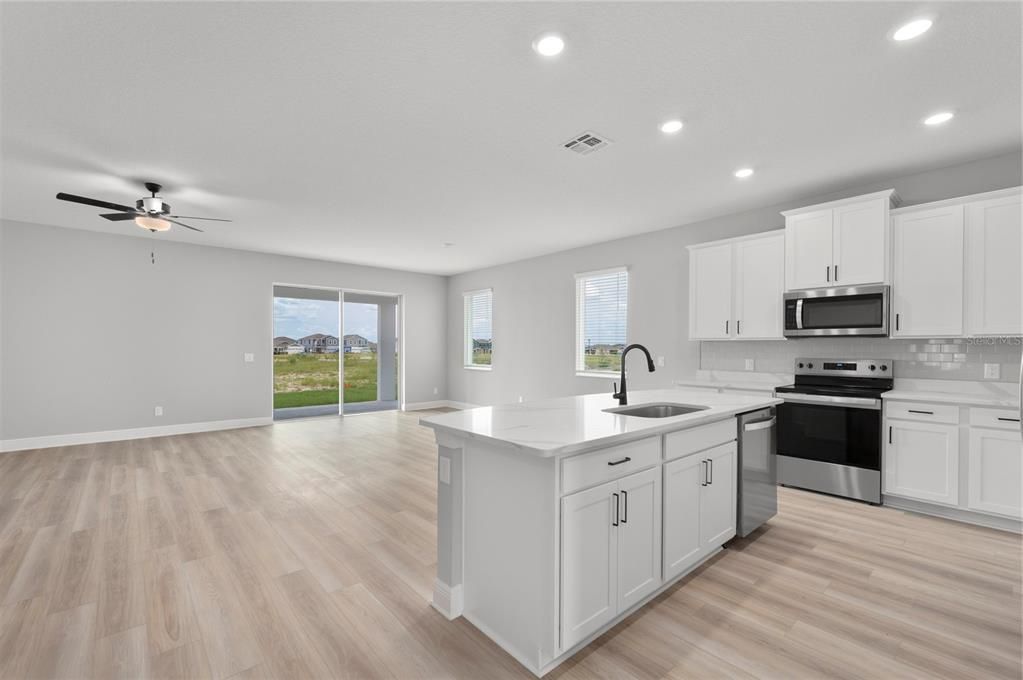 For Sale: $449,900 (4 beds, 2 baths, 2096 Square Feet)